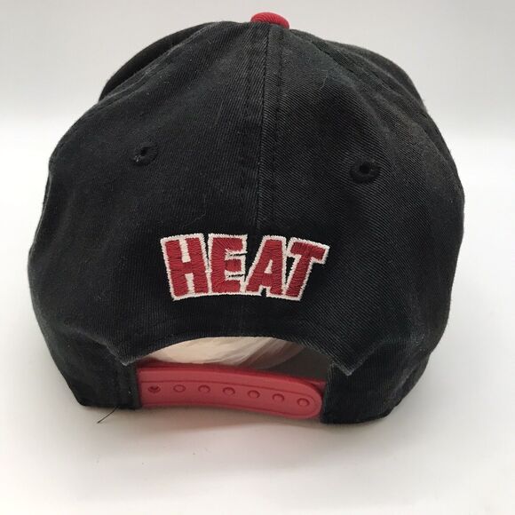 Miami Heat NBA Ball Cap 9Fifty Hardwood Classics 3D Logo  Black Red SnapBack Hat - Picture 6 of 13